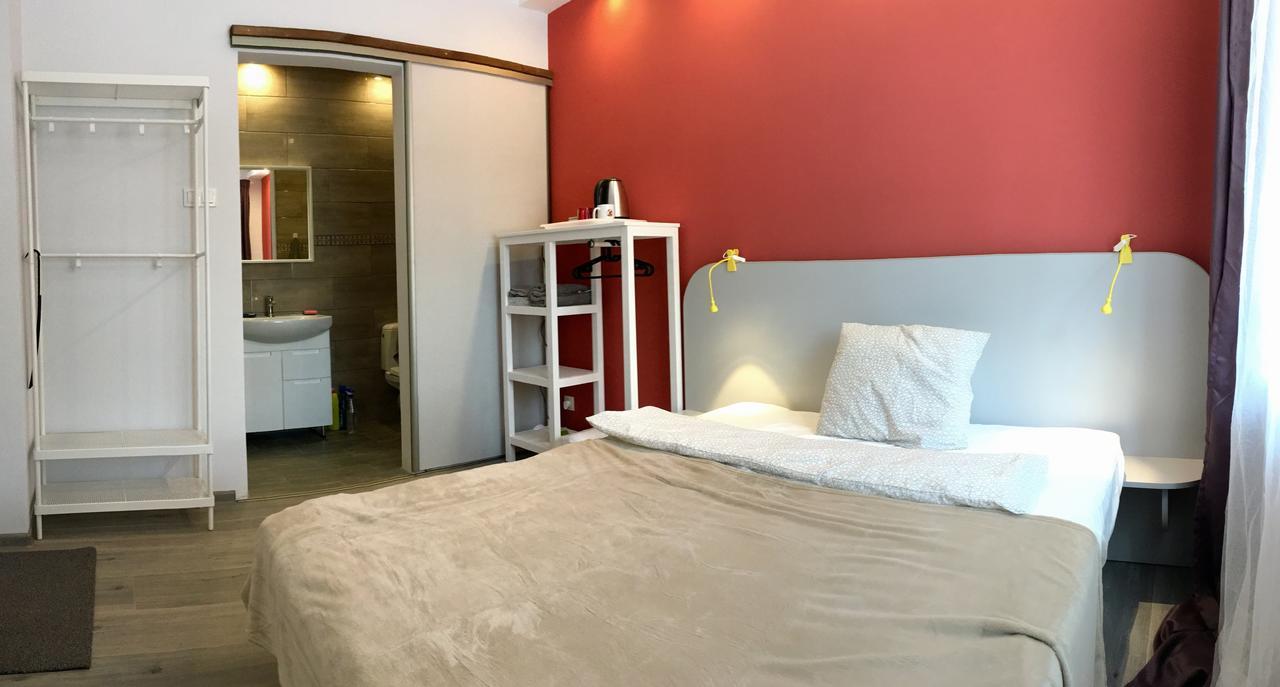 Emilia - Villa & Parking Mukacheve